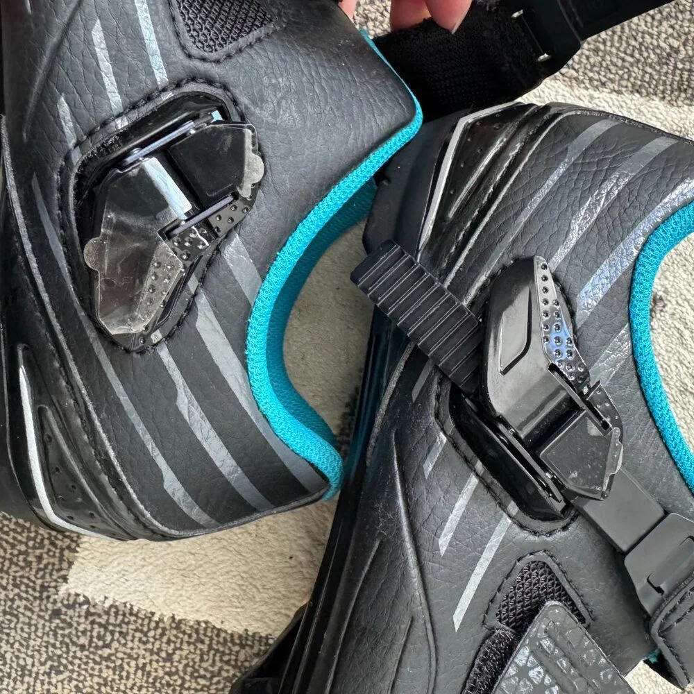 SHIMANO RP3W cycling shoe, clip in - women's size 40, US 7.8 - Picture 7 of 8